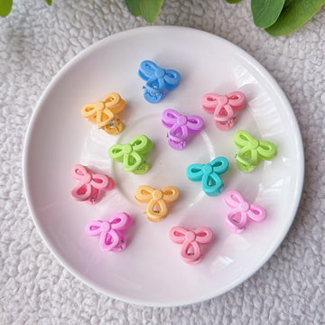 Mini Bow Claws
