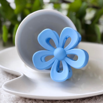 Pack Of 5 Hollow Flower Claw Clips