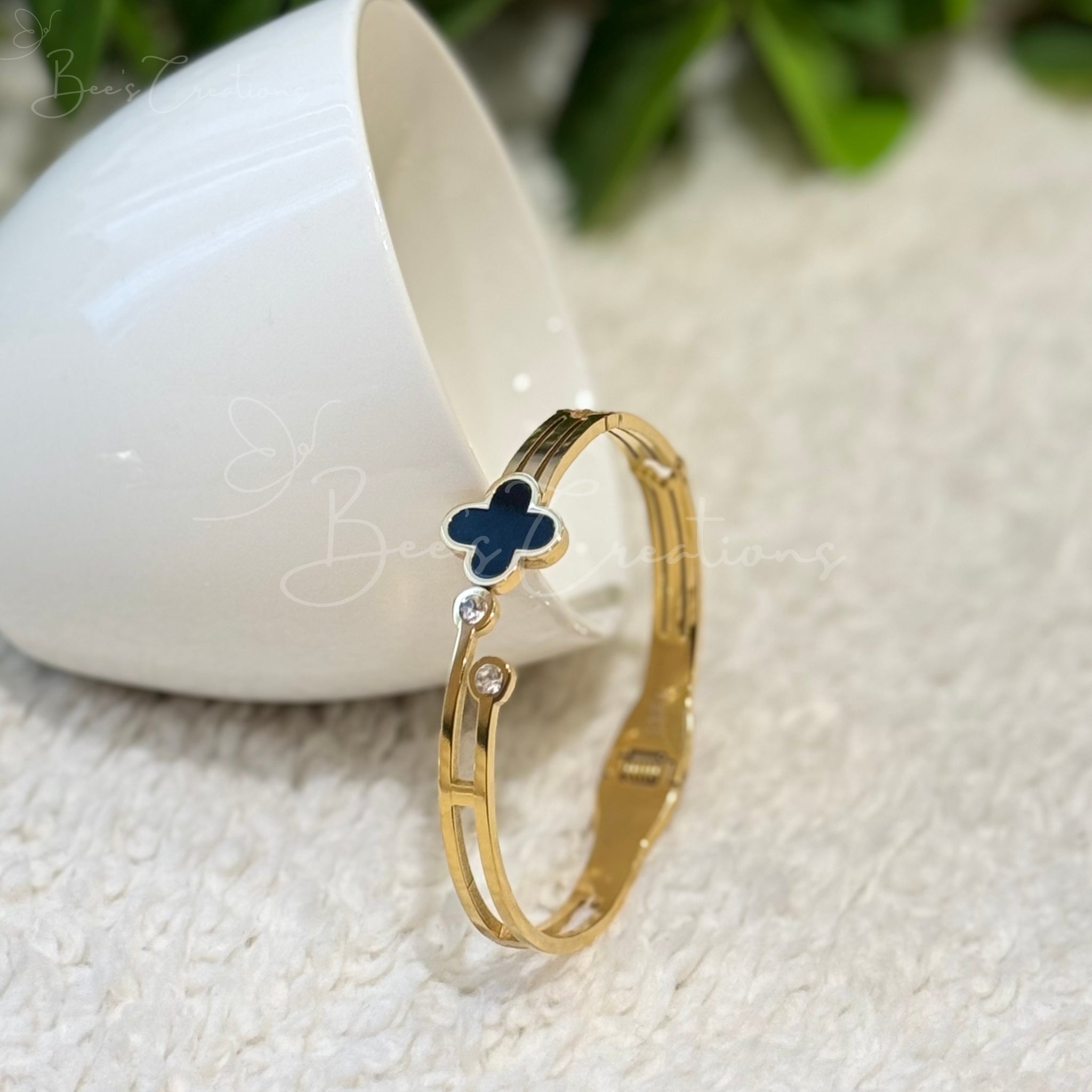 Radiant Clover Cuff