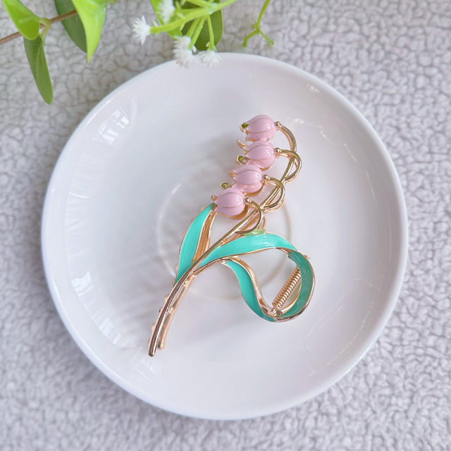 Wildflower Claw - vibrant floral claw clip for women Pakistan