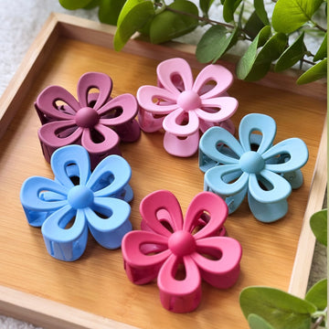 Pack Of 5 Hollow Flower Claw Clips