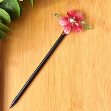 Oaké Pin